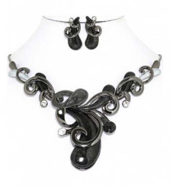 AnsonsImages Black Metal Necklace Earrings